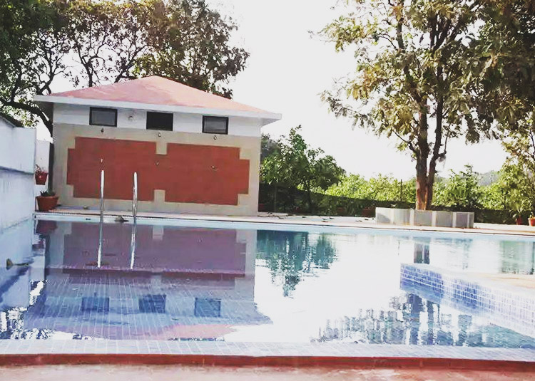 another-view-of-swiming-pool-heera-farm-1
