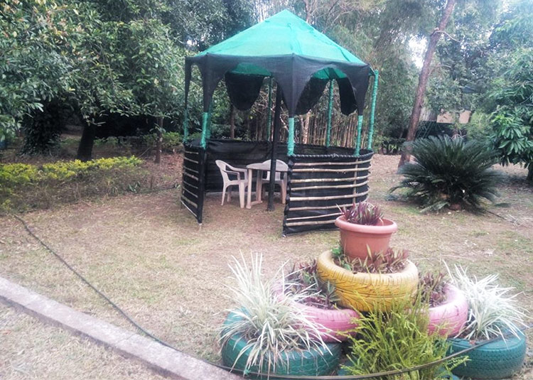 mini-huts-at-heera-farm