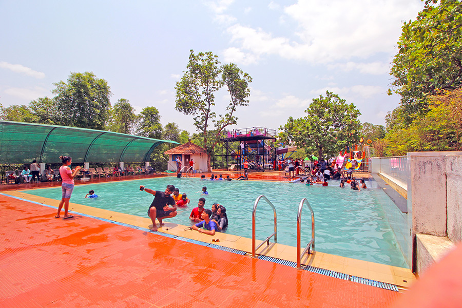 swimming-pool-in-farms